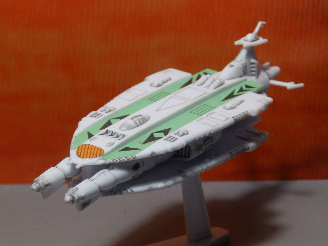 バンダイ　宇宙戦艦ヤマトより、超大型空母バルゼー Amazon.co.jp: 宇宙戦 艦ヤ マトより超大型空母バルゼー : おもちゃ